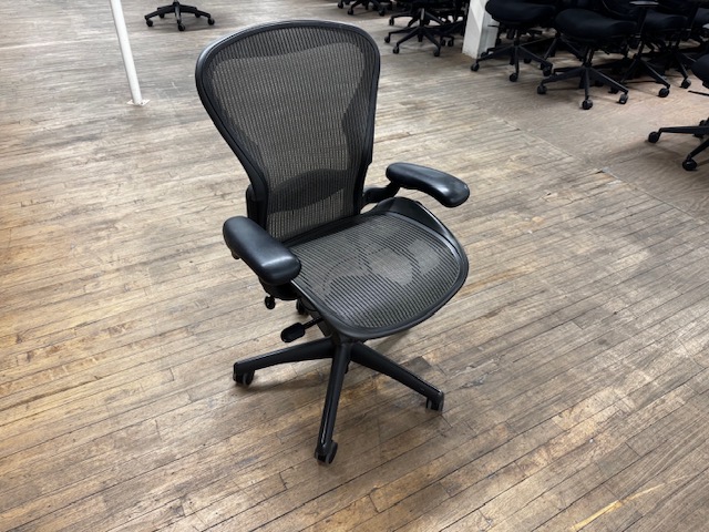 Herman Miller Aeron Task Chair, Size B (Used)